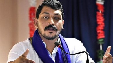 Photo of भीम आर्मी चीफ चंद्रशेखर का दावा- काफिले पर हुई फायरिंग, पुलिस ने कही बड़ी बात
