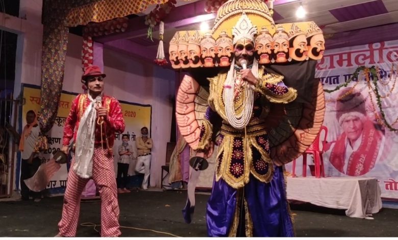 पुखरायां : धूमधाम से मनाया दशहरा पर्व, धूं धूं कर जले रावण 5 photo 7 1 3