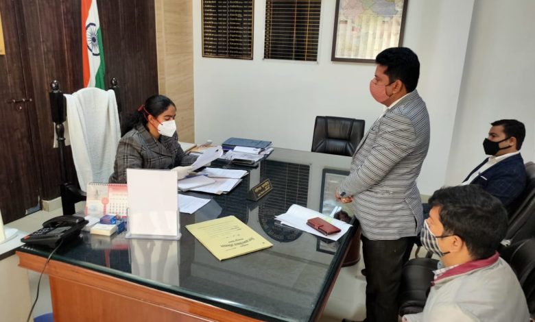 सीडीओ सौम्या के निर्देशन में बेसिक शिक्षा विभाग से संबंधित मिशन प्रेरणा के लक्ष्यों की समीक्षा की गई 3 photo 9 1 1
