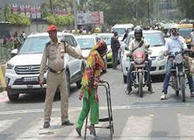 कानपुर में 26 चौराहों पर जेब्रा व स्टॉप लाइन और साइन बोर्ड होगे दुरुस्त, सर्वे के लिए तीन सदस्यीय कमेटी की गठित 3 trafic 21494372