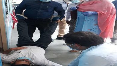Photo of फर्रुखाबाद में पीठासीन अधिकारी ने स्वयं को बताया पॉजिटिव तो प्रशिक्षण केंद्र में मची भगदड़