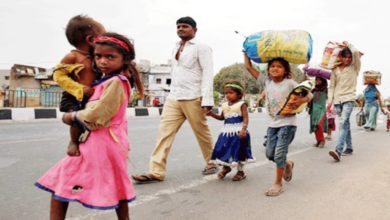 Photo of कोरोना का कहर बढ़ा तो बिहार लौटने लगे प्रवासी मजदूर, अब सता रही है रोजगार की चिंता