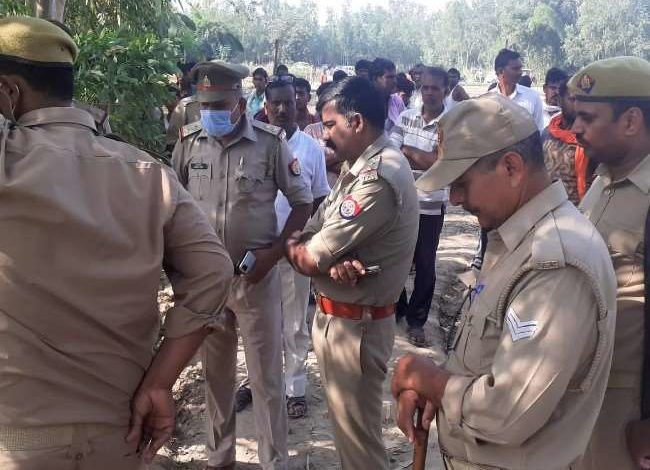 मुर्गी फार्म के संचालक की गला रेतकर हत्या, धान के खेत में मिला शव; फार्म पर मरे पड़े मिले 500 चूजे 3 5 18