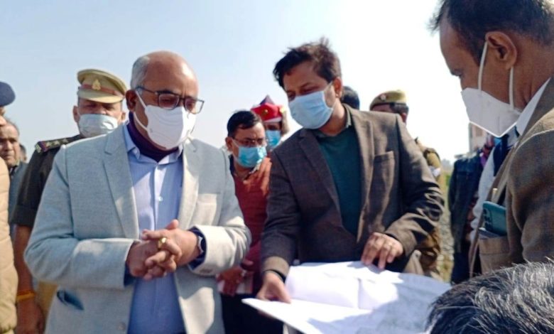 जिलाधिकारी जेपी सिंह ने इटैली झील का किया निरीक्षण, दिए निर्देश 3 PHOTO 2