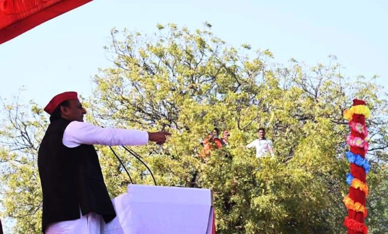 सरकार बनने पर 22 लाख नौजवानों को आईटी सेक्टर में रोजगार देंगे : अखिलेश 7 AKHILESH 1