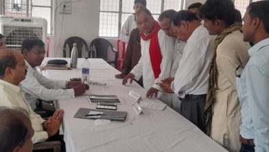 Photo of सम्पूर्ण समाधान दिवस में पड़ रही गर्मी के चलते फरियादियों का लगा रहा टोटा