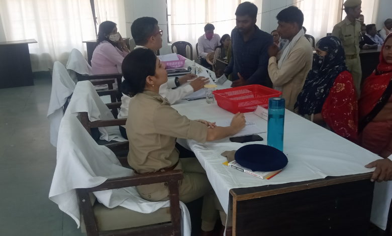 पुखरायां : अपर जिलाधिकारी की अध्यक्षता में सम्णूर्ण समाधान दिवस सम्पन्न 3 photo 18