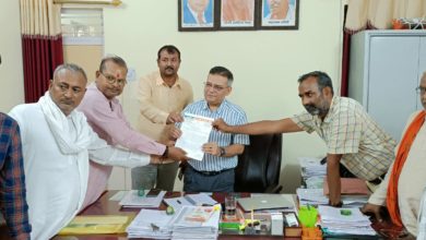 Photo of लो वोल्टेज की समस्या को लेकर अधीक्षण अभियंता से मिले भाजपाई