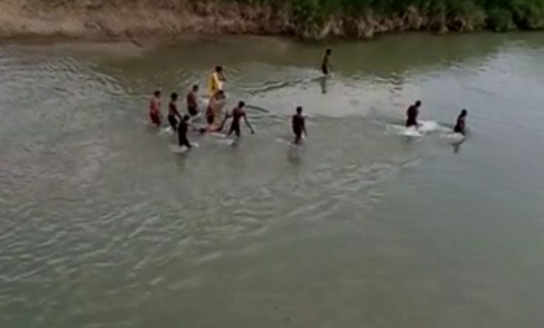 पहूज नदी में नहाने गए दो मजदूर युवक डूबकर मरे : शव बरामद 1 amn 2 1 16