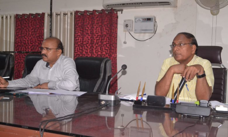 जिले में 92 प्रतिशत किसानों को मिला केसीसी का लाभ 3 amn 3 1 16