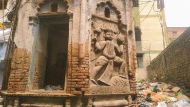 Photo of अब देखी नहीं जाती एक सदी प्राचीन मंदिर की बदहालीए सीएम को ट्विट करके रखी असल तस्वीर