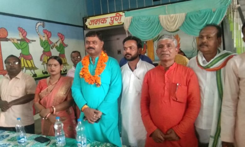 कश्यप निषाद संगठन की बैठक हुई सम्पन्न 1 photo 13 1 1