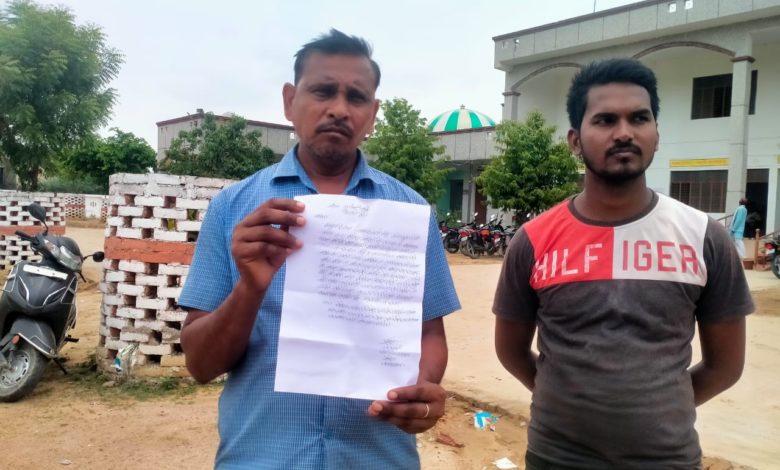विद्यालय में नहीं होगा बच्चियों का दाखिल, बोले प्रधानाचार्य 1 amn 4 1 1