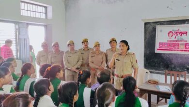 Photo of पुलिस ने बालिका इंटर कॉलेज अकबरपुर में छात्राओं को किया जागरुक