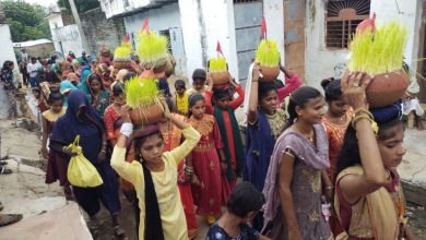 Photo of जवारे के खप्पर लेकर माँ के दरवार पहुंची महिलाएं