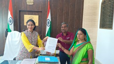 Photo of सीडीओ सौम्या की विशेष पहल से सफाई कर्मचारी की पत्नी को मिला नियुक्ति पत्र