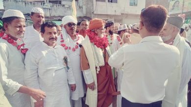 Photo of बिन्दकी नगर के बजरिया रोड से बारह रबी उल अव्वल के जुलूस का हुआ आगाज़