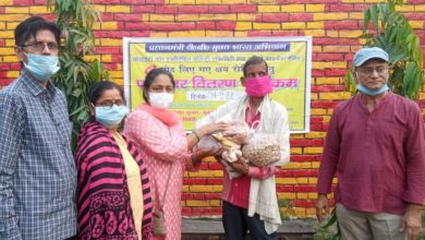 Photo of सेवा संस्था की ओर से वितरित किया गया पुष्टाहार एवं दी गई जानकारी