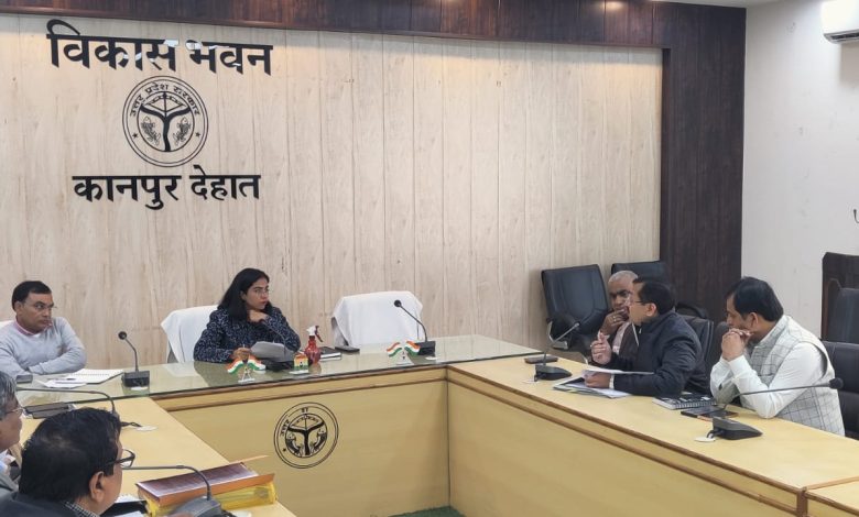 सीडीओ सौम्या ने आयुष्मान भारत के अंतर्गत चल रहे अभियान में आयुष्मान गोल्डन कार्ड की समीक्षा, दिए निर्देश 1 photo 7 1 6