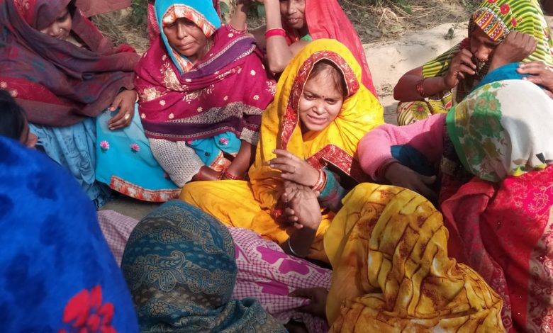 संदिग्ध परिस्थितियों में युवक ने की आत्महत्या 3 photo 8