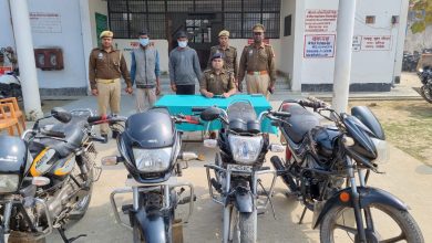 Photo of चंदौलीः दो शातिर चोर गिरफ्तार, चार बाईक बरामद, रियल सिंघम डीएसपी रघुराज की पुलिस है एक्टीव, चारो तरफ नजर…..यूपी-बिहार सीमा पर प्रतिदिन नाकेबंदी…..