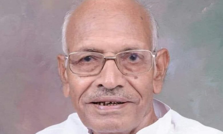 राजनीतिक व शिक्षा जगत में पांच दशक तक एक छत्र राज करने वाले रामस्वरूप सिंह का हुआ निधन 1 Untitled design 16 2