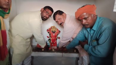 Photo of चकिया के इस गांव में ब्लॉक प्रमुख ने किया मां काली की प्रतिमा का स्थापना…..