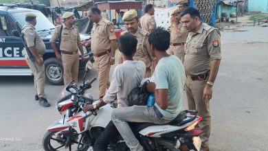 Photo of थाना प्रभारी बरौर ने पुलिस कर्मियों से किया पैदल गस्त 