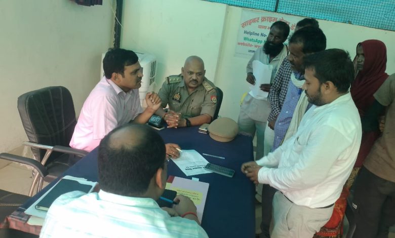 अपर पुलिस अधीक्षक तथा उपजिलाधिकारी ने संयुक्त रूप से मिलकर सुनीं जनसमस्याएं 7 IMG 20230708 WA0012