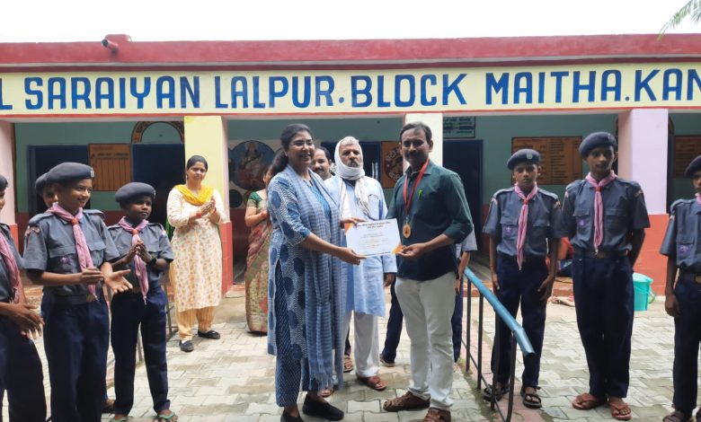 जिला बेसिक शिक्षा अधिकारी ने अभिभावकों और शिक्षकों केसाथ की बैठक 7 PHOTO 18 2