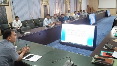 Photo of जनपद में निर्धारित मूल्य से अधिक मूल्य पर उर्वरक की बिक्री ना हो, उर्वरक की बिक्री पीओएस मशीन से ही की जाए: आलोक सिंह