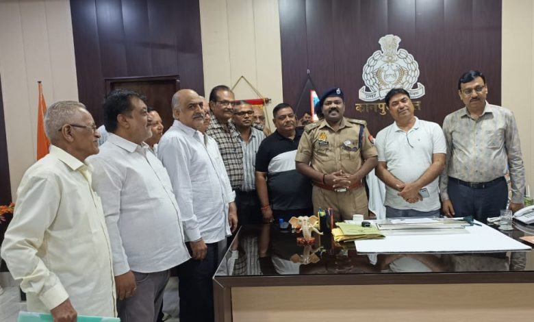 जनपद के उद्यमियों को पूर्ण सुरक्षित माहौल दिया जाए : एसपी मूर्ति 1 photo 3 1 7