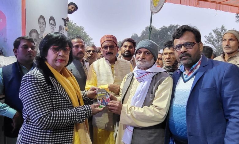 मोदी की गारंटी वाली गाड़ी युवा शक्ति और नारी शक्ति को और सशक्त कर रही है : प्रतिभा शुक्ला 7 B2 2