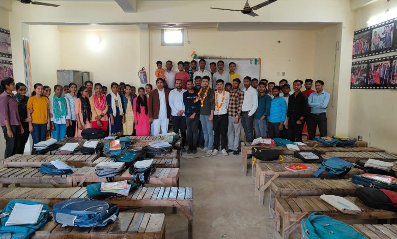 एसएससी क्लासेस में अग्निवीर परीक्षा में चयनित युवाओं का हुआ सम्मान 3 IMG 20240308 WA0060