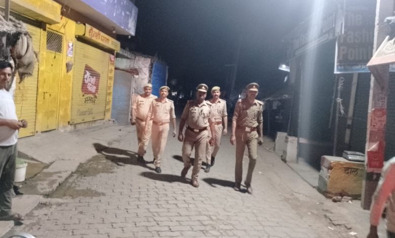 कानून व्यवस्था के साथ खिलवाड़ करने वालों को पुलिस सीधे जेल का रास्ता दिखाएगी थाना प्रभारी लक्ष्मण सिंह 1 8cc6469f a0cb 4ecd abdd 93ac6258ee1a