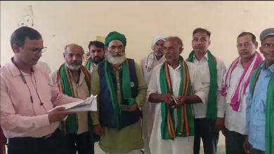 Photo of किसानों की समस्याओं को लेकर भाकियू (भानू) ने तहसीलदार को दिया ज्ञापन