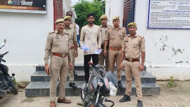 Photo of कानपुर देहात में बाइक व मोबाइल लूट का 25000 इनामिया अवैध तमंचा कारतूस संग धरा गया