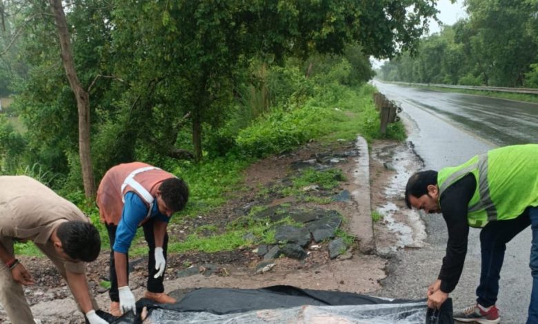 कानपुर देहात में नेशनल हाइवे पर मिला अज्ञात युवक का शव,पुलिस शिनाख्त में जुटी 3 Untitled design 1 5