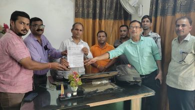 Photo of राष्ट्रीय शैक्षिक महासंघ ने खंड शिक्षा अधिकारी अमरौधा को दिया ज्ञापन