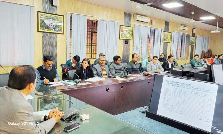 कानपुर देहात में बैंकर्स की बैठक: ऋण वितरण और कल्याणकारी योजनाओं पर जोर 1 dm 2