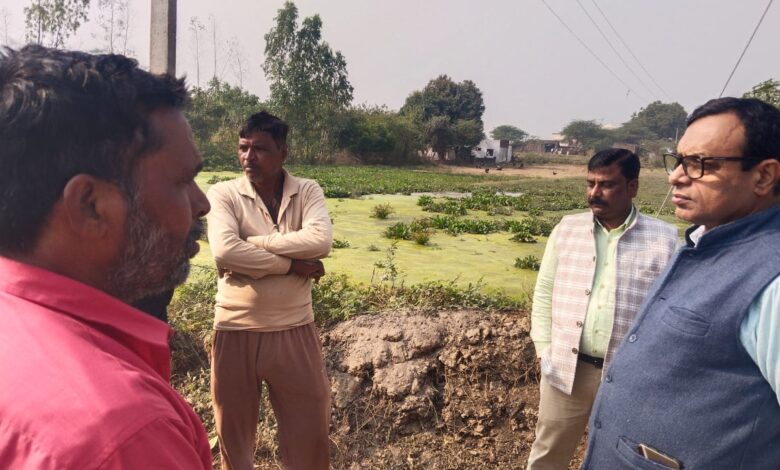 अमरौधा: डीसी मनरेगा ने सचिवों को जीरो प्रॉपर्टी सर्वे 2 दिनों में पूरा करने का दिया निर्देश 3 photo 3