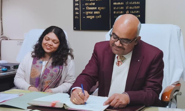 कानपुर के नए जिलाधिकारी ने संभाला कार्यभार, जाम और अतिक्रमण हटाने का किया वादा 1 gm