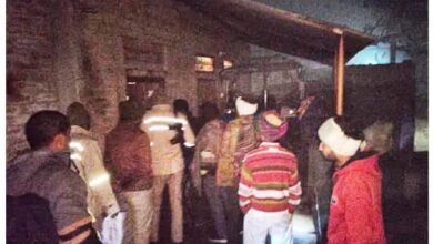 Photo of कानपुर देहात में प्रेमिका से मिलने आए प्रेमी का निर्माणाधीन मकान में संदिग्ध परिस्थितियों में फंदे से लटकता मिला शव,परिजनों में मचा कोहराम