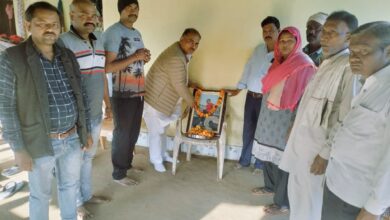 Photo of समाजवादी पार्टी के वरिष्ठ नेता नरेंद्र पाल सिंह मनु ने शहीद सतवंत सिंह दोहरे को श्रद्धांजलि अर्पित की