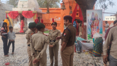 Photo of रसूलाबाद में धर्मगढ़ बाबा मंदिर समेत विभिन्न मंदिरों में भक्तों की उमड़ी भीड़,सुरक्षा व्यवस्था के किए गए पुख्ता इंतजाम