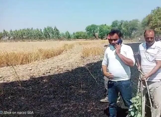 सिकंदरा में ईद पर दिखाई दी भाईचारे की मिशाल,नमाज छोड़ बचाई किसान की फसल 3 IMG 20250331 WA0022