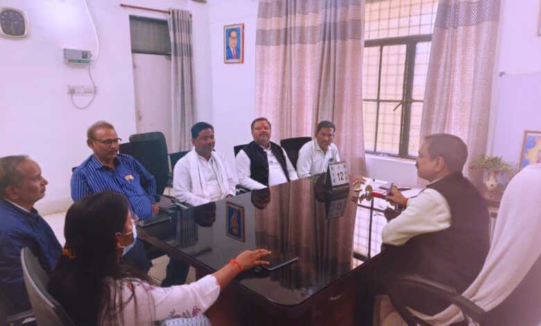भोगनीपुर में निर्वाचन तैयारियों पर चर्चा, उपजिलाधिकारी की अध्यक्षता में हुई बैठक 1 photo 29 1 1