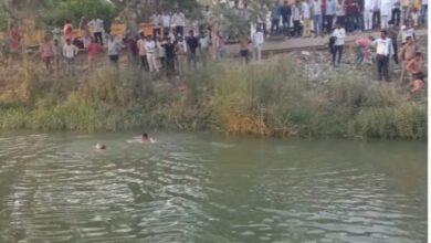 Photo of झींझक में युवक को बचाने के प्रयास में चौकी प्रभारी ने नहर में लगा दी छलांग,युवक की नहीं बच सकी जान