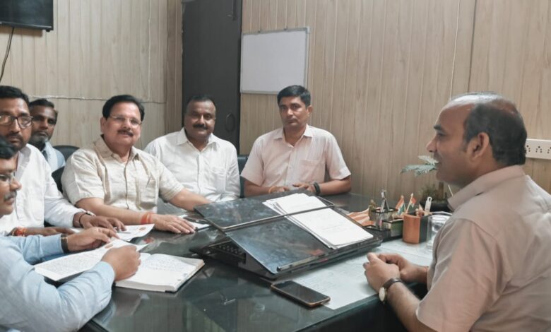 विभिन्न समस्याओं को लेकर प्राथमिक शिक्षक संघ का प्रस्तावित धरना स्थगित 1 IMG 20250616 WA0003