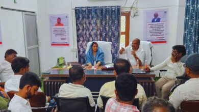 Photo of पुखरायां में “संविधान हत्या दिवस” के रूप में मनाई गई आपातकाल की 50वीं बरसी: पालिकाध्यक्ष पूनम दिवाकर ने बताया लोकतंत्र पर ‘काला धब्बा’